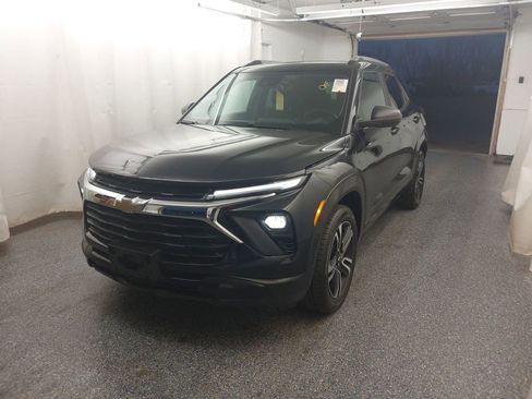 Used 2024 Chevrolet TrailBlazer LT w/ Convenience Package AWD/4WD image 1
