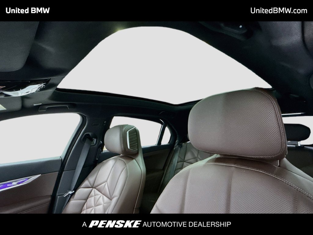 Certified 2026 BMW 740i RWD image 19