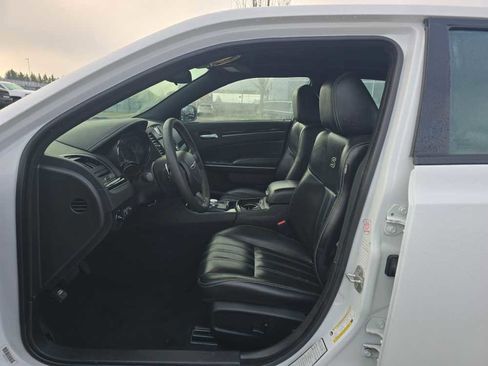 Used 2023 Chrysler 300 S image 9
