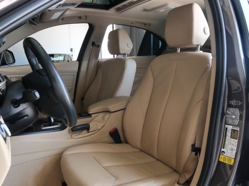 Used 2014 BMW 328i Sedan RWD image 12