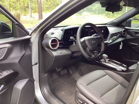 New 2026 Chevrolet Trax RS w/ Driver Confidence Package FWD image 12