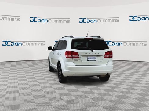 Used 2017 Dodge Journey SE w/ Flexible Seating Group FWD image 7