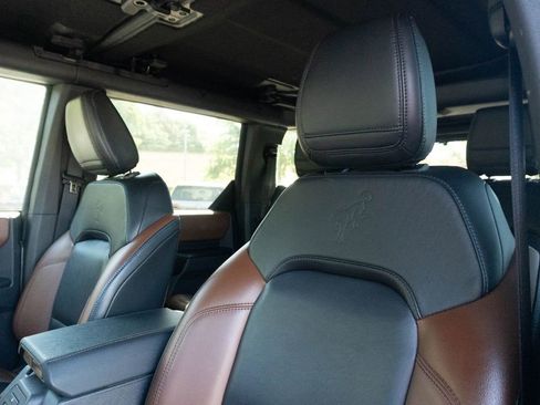 Used 2024 Ford Bronco Outer Banks AWD/4WD image 19