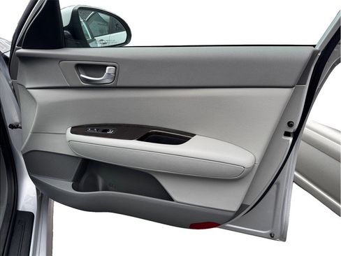 Used 2016 Kia Optima EX w/ Premium Package image 19