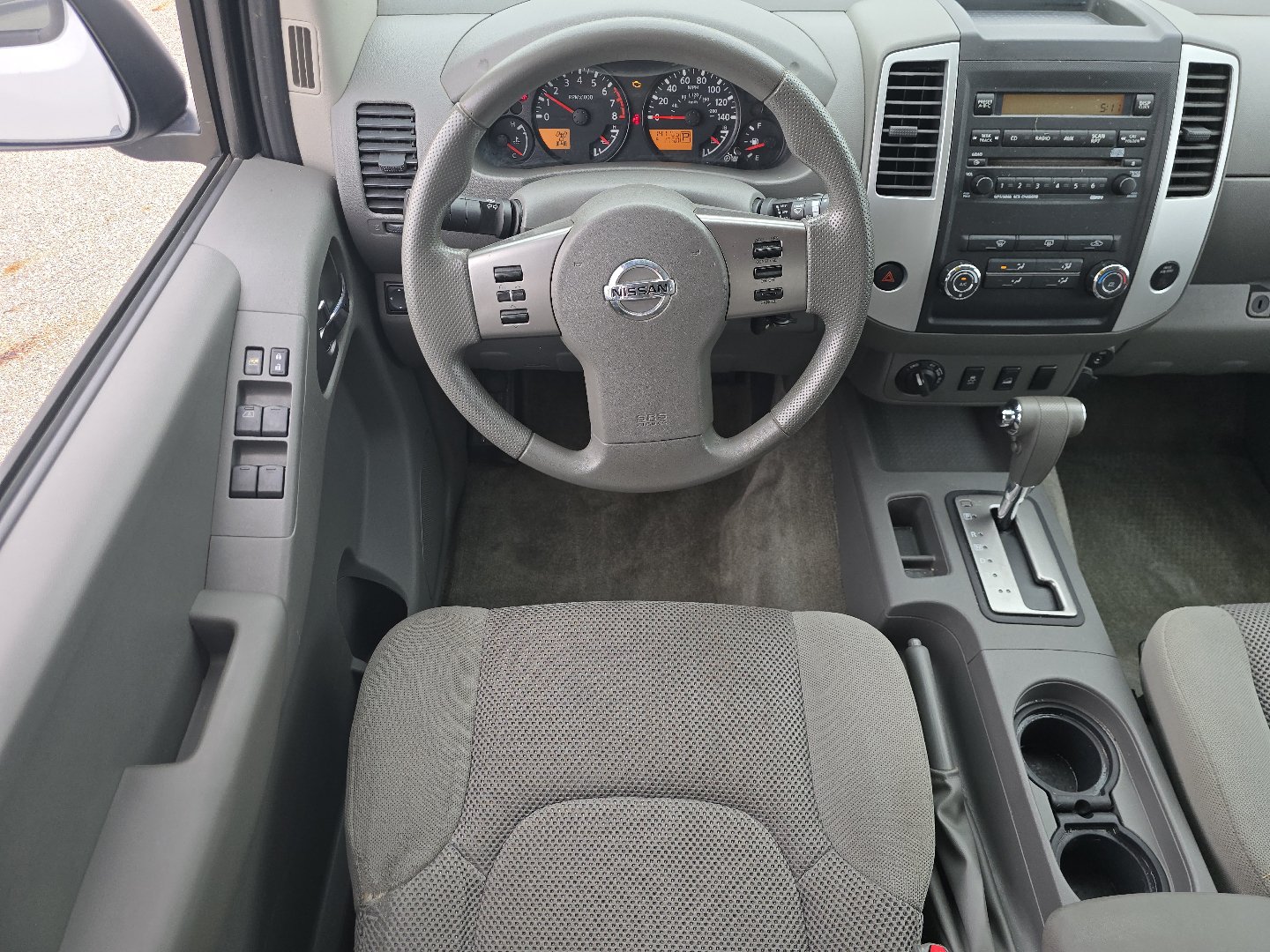 Used 2012 Nissan Frontier SV w/ SV Premium Utility Pkg AWD/4WD image 24