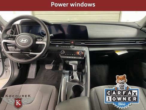 Used 2024 Hyundai Elantra SEL image 14