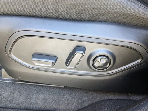 New 2025 Jeep Grand Cherokee L Laredo w/ Luxury Tech Group I image 19