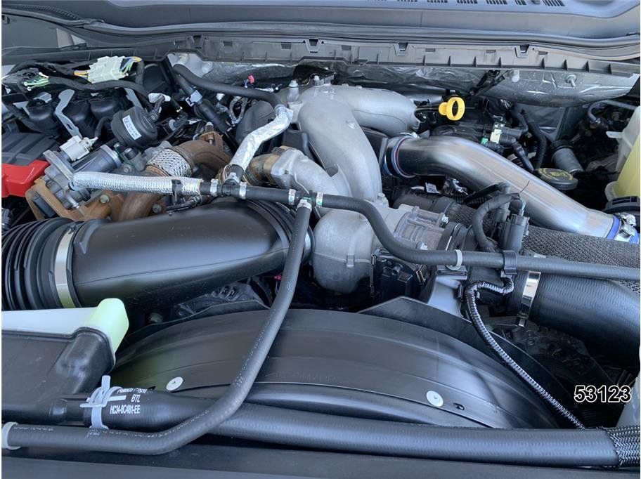 Used 2023 Ford F550 Luxury RWD image 11