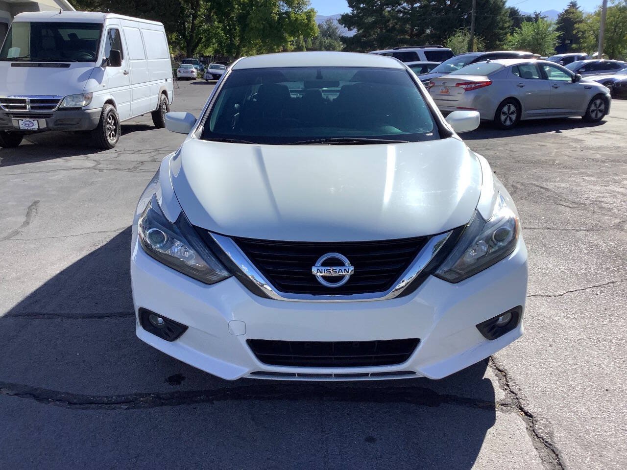 Used 2017 Nissan Altima 3.5 SR FWD image 6