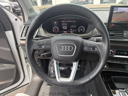 Used 2023 Audi Q5 2.0T Premium Plus w/ Premium Plus Package AWD/4WD image 21