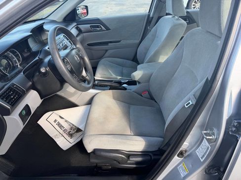 Used 2013 Honda Accord LX image 13