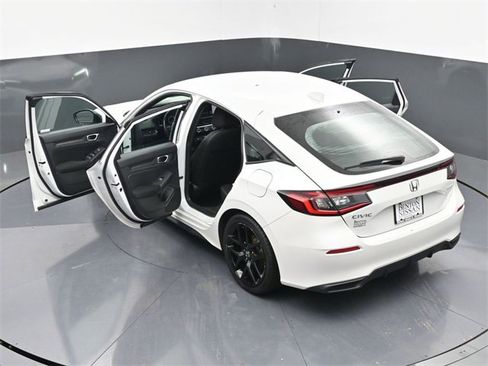 Used 2024 Honda Civic Sport image 43