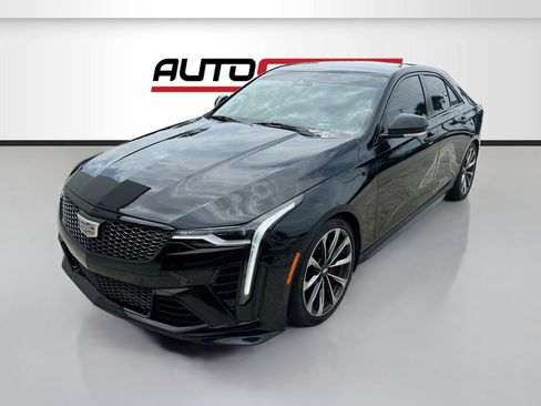 Used 2022 Cadillac CT4 V Blackwing w/ Driver Assist Package RWD image 3