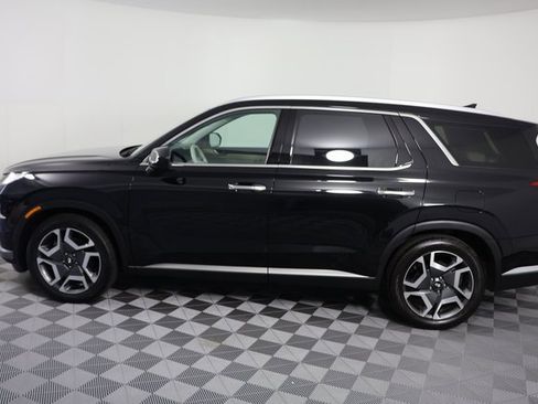 Used 2023 Hyundai Palisade Limited image 5