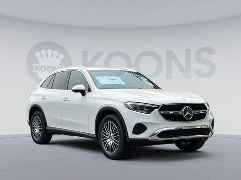 Certified 2025 Mercedes-Benz GLC 300 4MATIC image 8