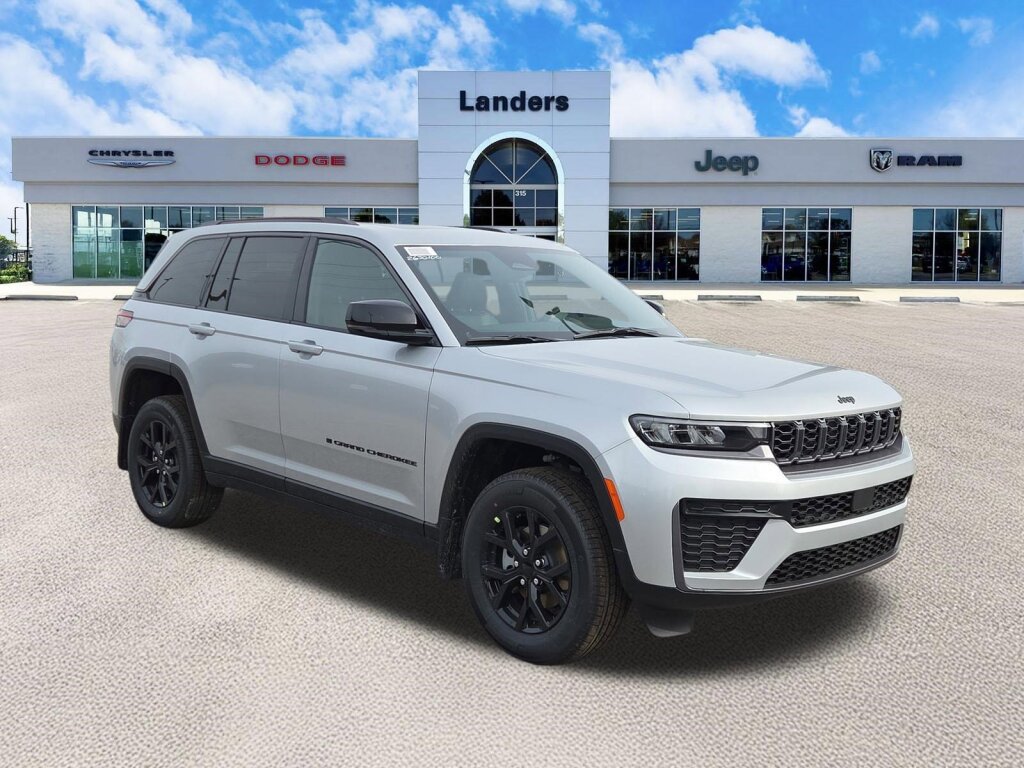 New 2026 Jeep Grand Cherokee Altitude RWD image 1
