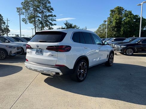 Certified 2026 BMW X5 sDrive40i w/ Parking Assistance Package RWD image 3