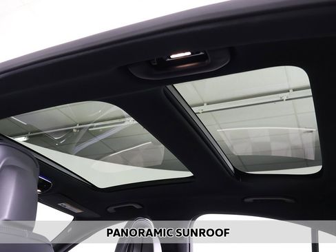 Used 2026 Mercedes-Benz E 53 AMG e 4MATIC Sedan image 4