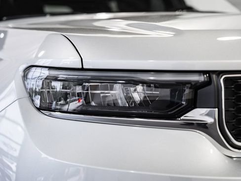 New 2025 Jeep Grand Cherokee L Laredo w/ Luxury Tech Group I image 13