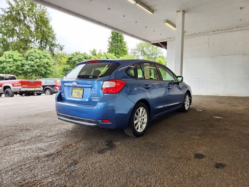 Used 2014 Subaru Impreza 2.0i Premium w/ All-Weather Package w/CVT AWD/4WD image 3