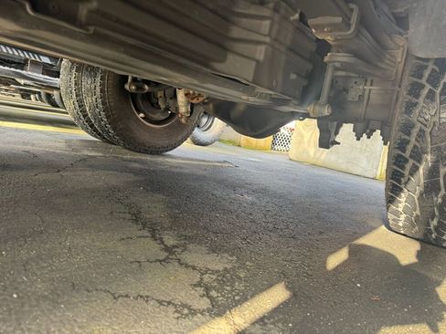 Used 2011 Ford F350 Lariat w/ Lariat Interior Pkg image 18