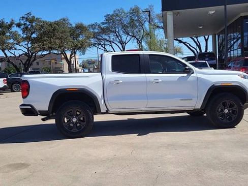 Used 2024 GMC Canyon Elevation w/ Convenience Package image 8