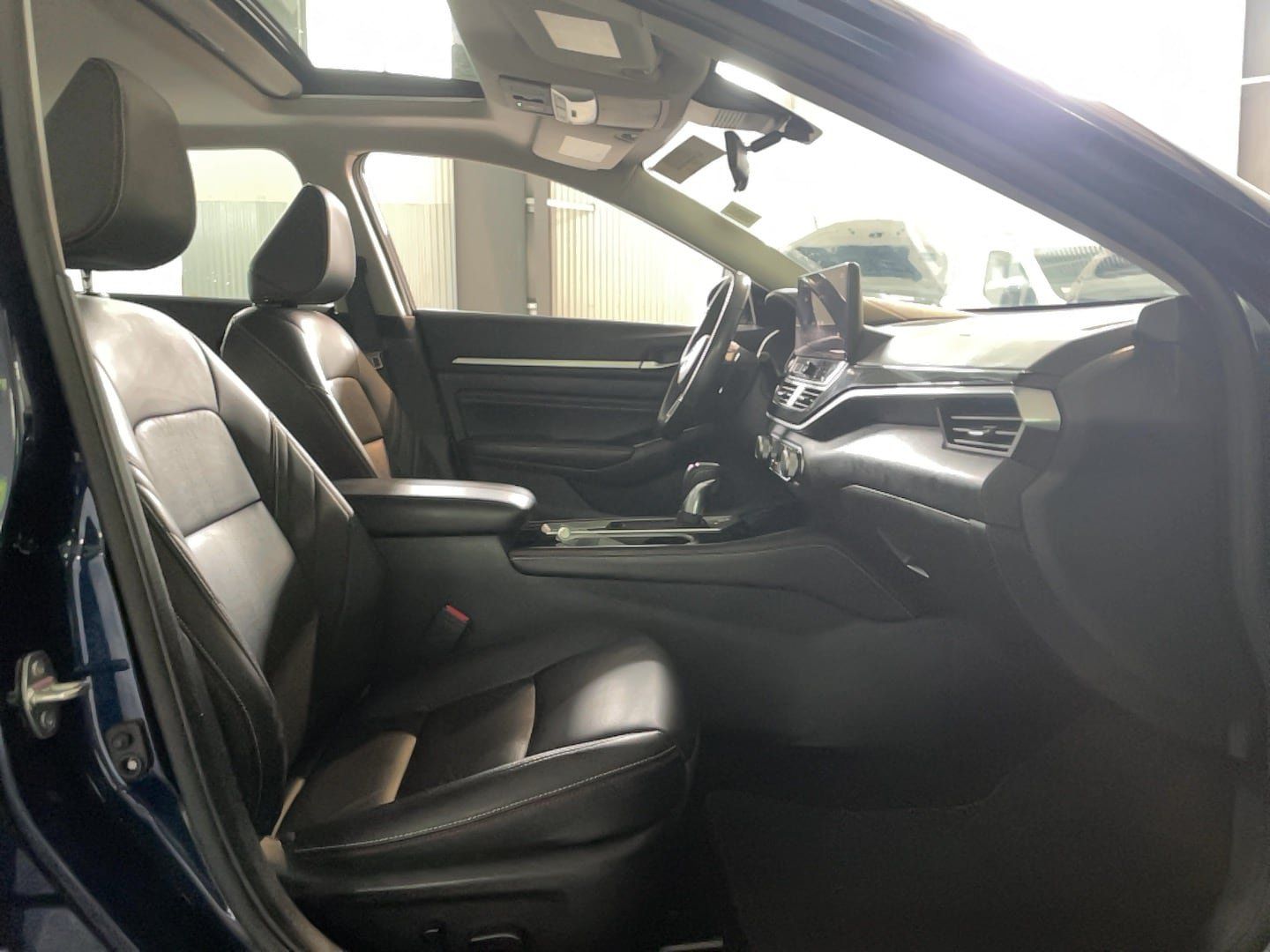 Used 2023 Nissan Altima 2.5 SR w/ SR Premium Package AWD/4WD image 22
