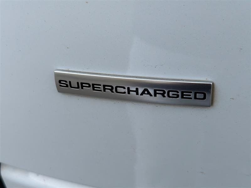 Used 2017 Land Rover Range Rover Supercharged AWD/4WD image 14