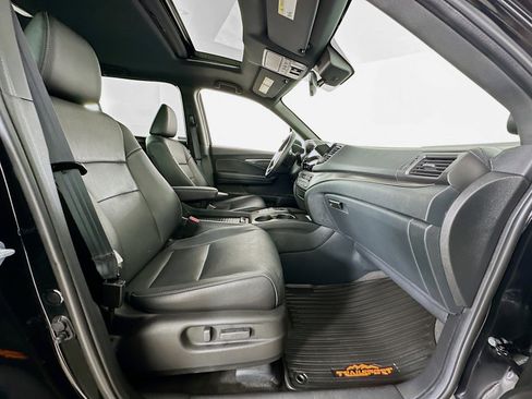 Used 2023 Honda Passport EX-L image 32