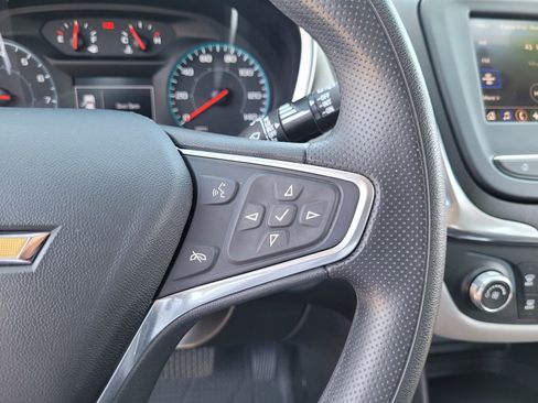 Used 2022 Chevrolet Equinox LS w/ LPO, Floor Liner Package AWD/4WD image 23