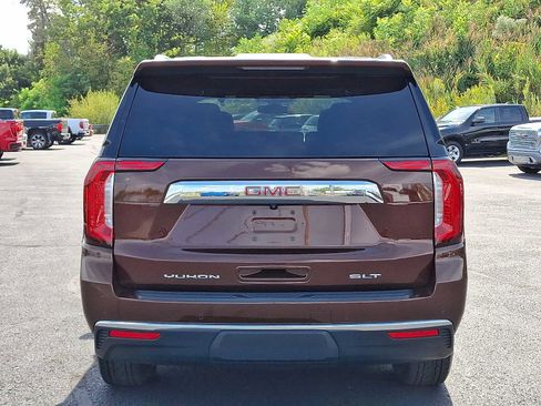 Used 2022 GMC Yukon SLT w/ SLT Luxury Package image 7