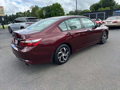 Used 2017 Honda Accord LX image 4