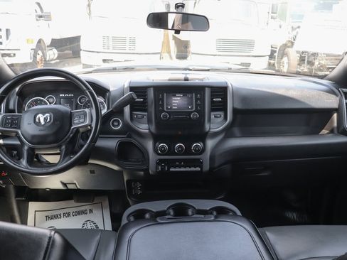 Used 2022 RAM 3500 Tradesman w/ Chrome Appearance Group image 29