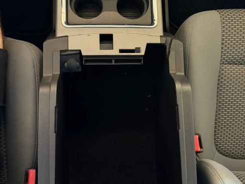 Used 2016 Ford F250 XLT w/ XLT Premium Package image 17