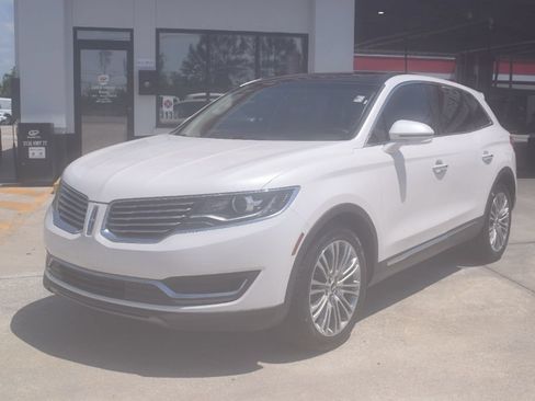 Used 2018 Lincoln MKX Reserve FWD image 1
