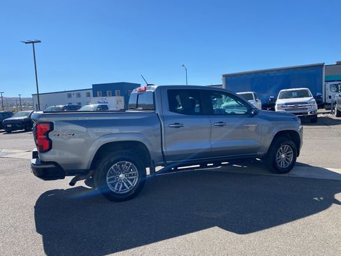 Used 2023 Chevrolet Colorado LT w/ LT Convenience Package II image 18