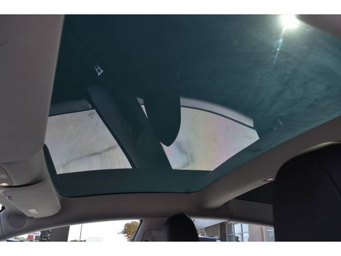 Used 2018 Tesla Model 3 Long Range image 23