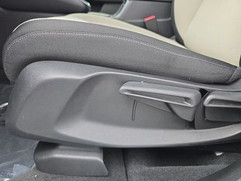 Certified 2025 Honda CR-V LX image 28