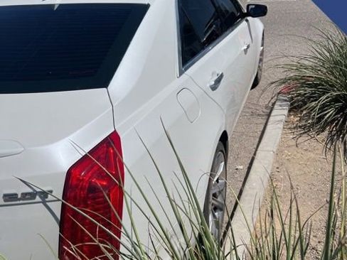 Used 2017 Cadillac CTS Luxury RWD image 10