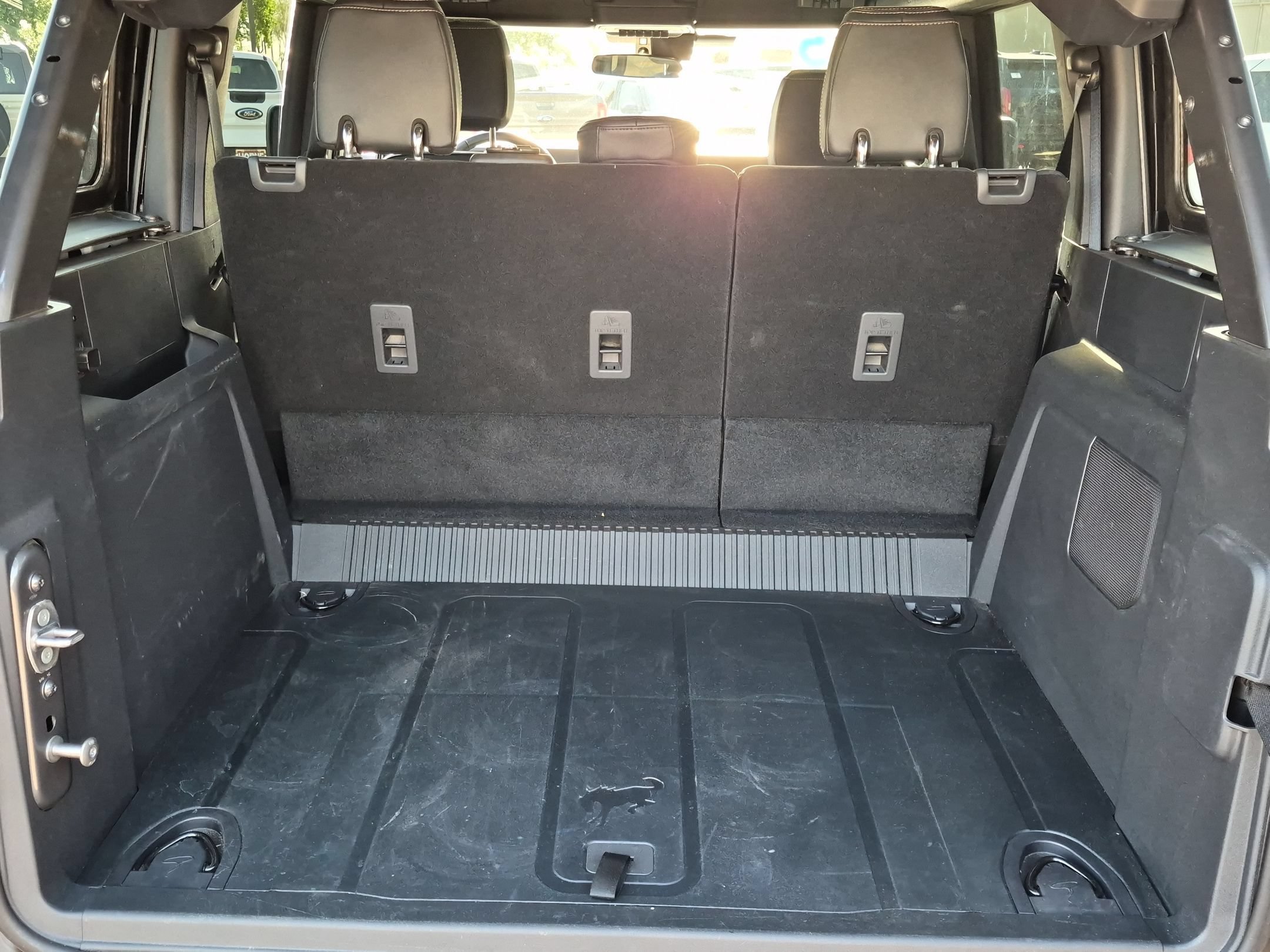 Used 2025 Ford Bronco Big Bend w/ Black Diamond Package AWD/4WD image 7