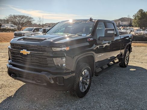 New 2026 Chevrolet Silverado 2500 Custom w/ Custom Value Package image 3