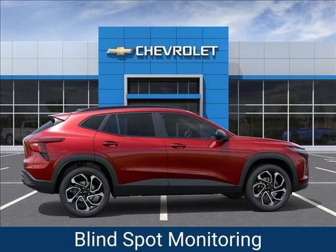 New 2026 Chevrolet Trax RS w/ Driver Confidence Package FWD image 5