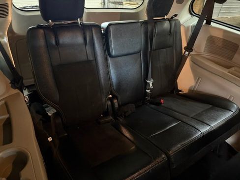Certified 2020 Dodge Grand Caravan SXT FWD image 15