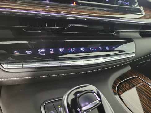 Certified 2023 Cadillac Escalade ESV Premium Luxury w/ Performance Package RWD image 30