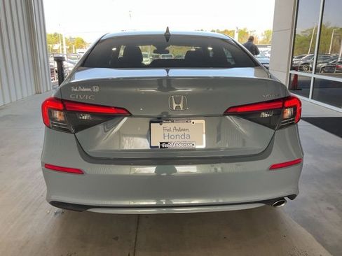Used 2023 Honda Civic Sport image 17