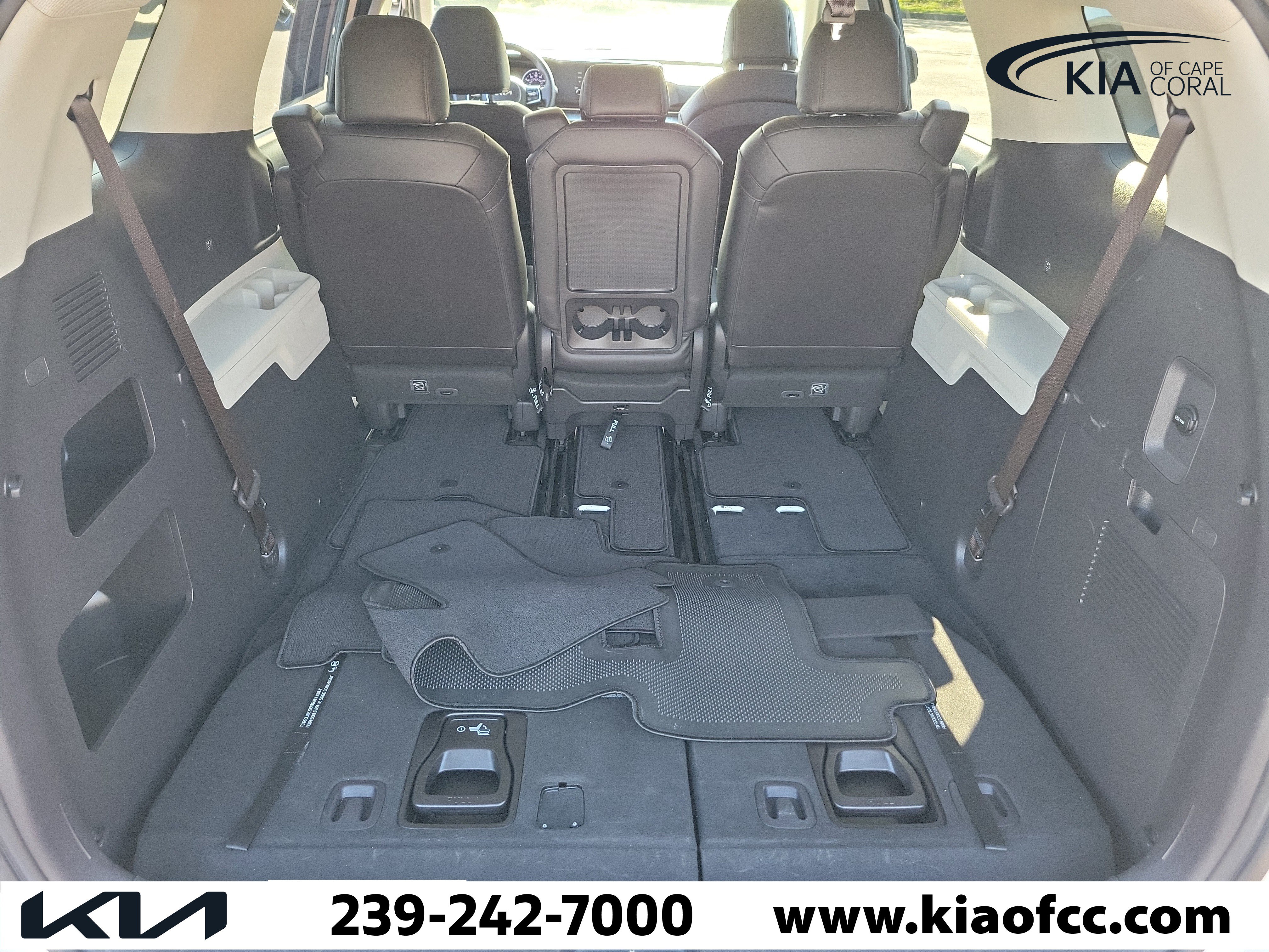 Certified 2024 Kia Carnival LX FWD image 10