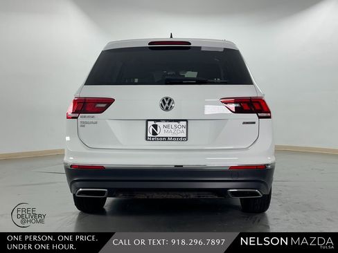 Used 2021 Volkswagen Tiguan SE w/ Panoramic Sunroof Package image 7