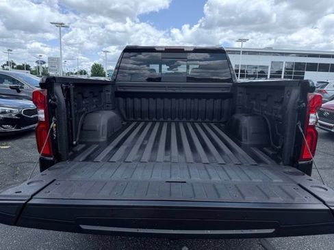 Used 2025 Chevrolet Silverado 1500 LT Trail Boss w/ Convenience Package II AWD/4WD image 12