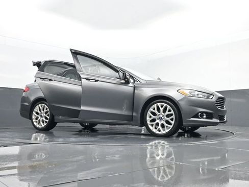 Used 2014 Ford Fusion Titanium image 32