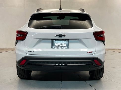 New 2026 Chevrolet Trax RS w/ Driver Confidence Package FWD image 5